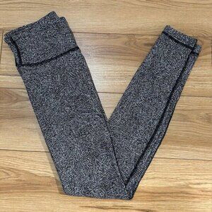 Lululemon Wunder Under Cropped Leggings Size 4 Low Rise Squiggles Black White